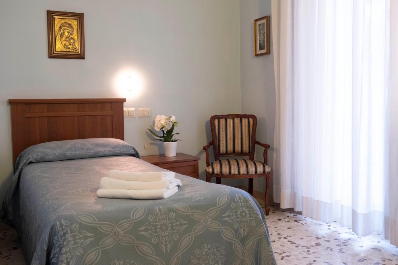 Villa Fatima, Casa Per Ferie Rome Luaran gambar